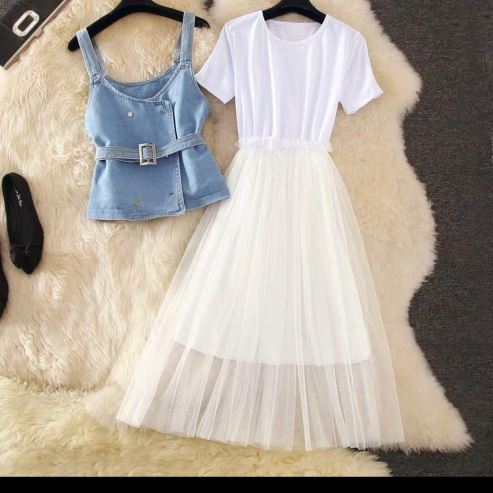 Dress - Picture 2 of 2